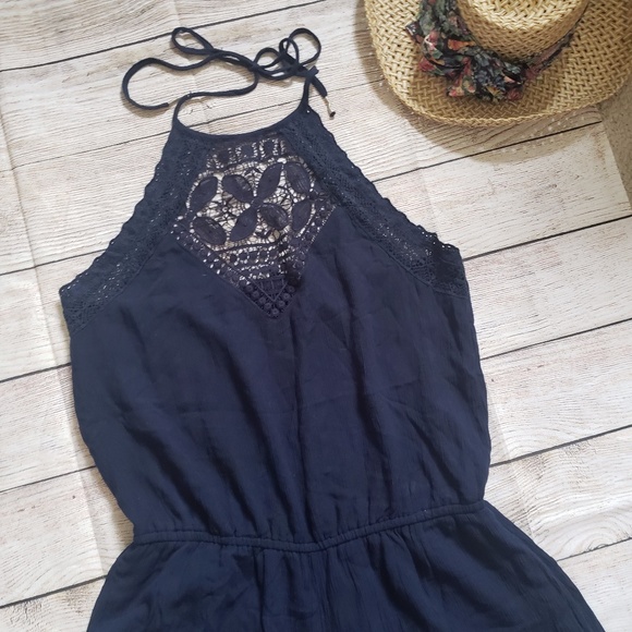 AMERICAN EAGLE floral lace pompom hem romper - Picture 1 of 8